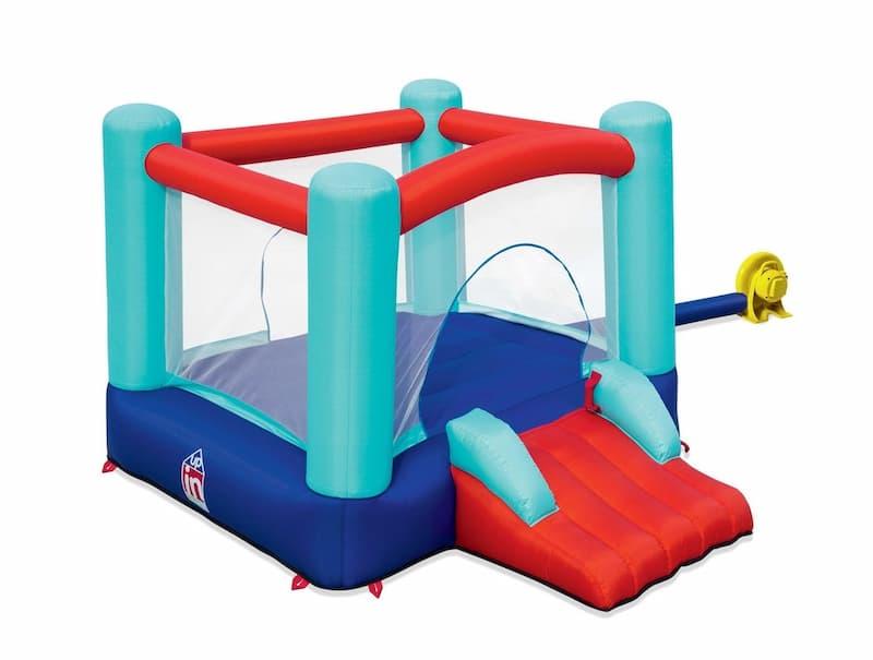 Hoppeslott test - oppblåsbart hoppeslott med sklie i hage