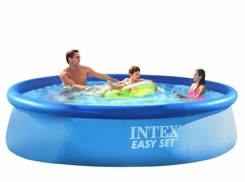 Intex Badebasseng med pumpe og filter - 5621 liter