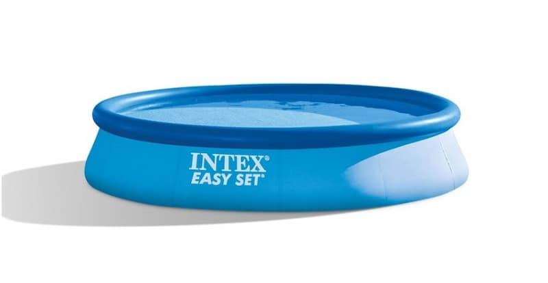 Intex basseng test - oppblåsbart basseng med metallramme i hage