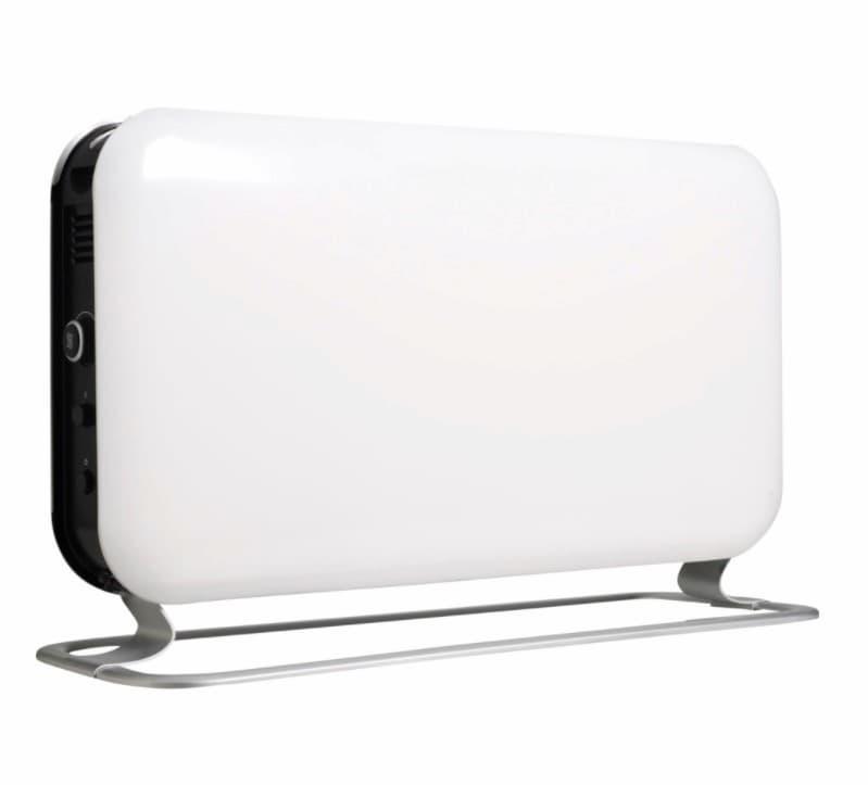 Panelovn WiFi test - smart panelovn på vegg med app-styring