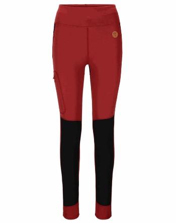 Turtights dame test - dame med turtights på fjelltur i høstlandskap