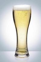 Ølglass test - ulike ølglass med pilsner, IPA og hveteøl