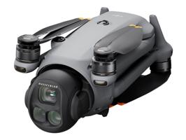 DJI Mavic 4 Pro Fly More Combo med trippel-kamera og DJI RC 2 fjernkontroll — DJIs nye flaggskip-drone til rundt 33 600 kr