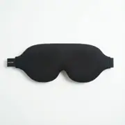 norzen 3D sovemaske i sort med dype øyekopper og justerbar stropp